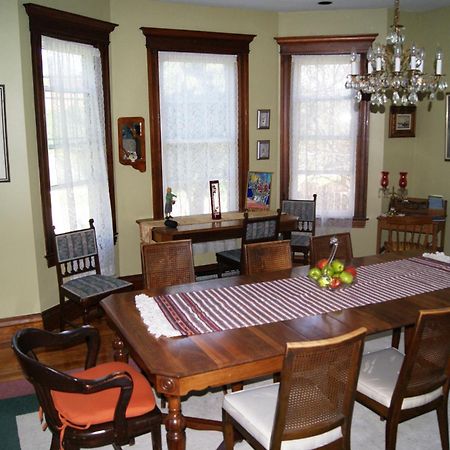 Ye Olde Walkerville Bed & Breakfast Windsor Buitenkant foto