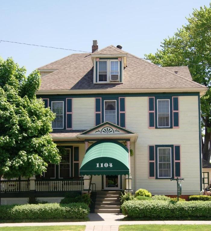 Ye Olde Walkerville Bed & Breakfast Windsor Buitenkant foto