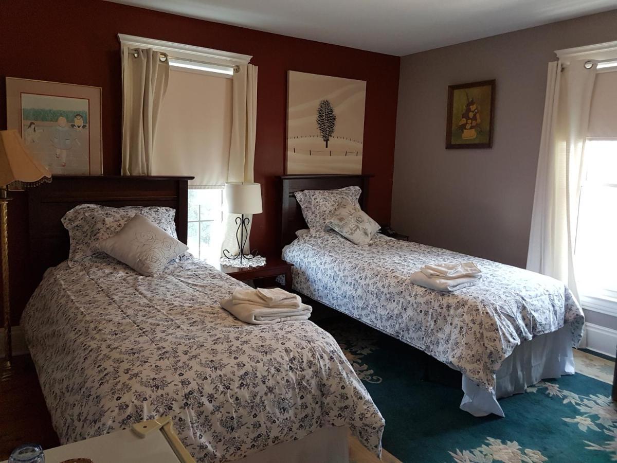 Ye Olde Walkerville Bed & Breakfast Windsor Buitenkant foto