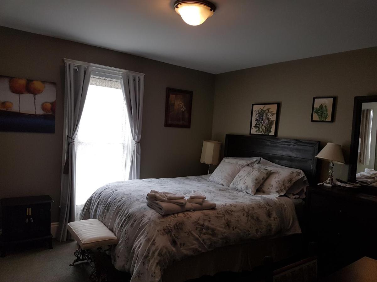 Ye Olde Walkerville Bed & Breakfast Windsor Buitenkant foto