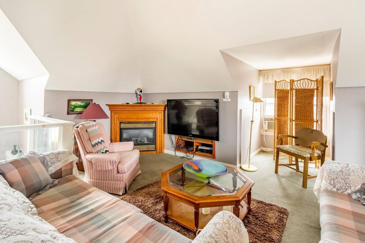 Ye Olde Walkerville Bed & Breakfast Windsor Buitenkant foto
