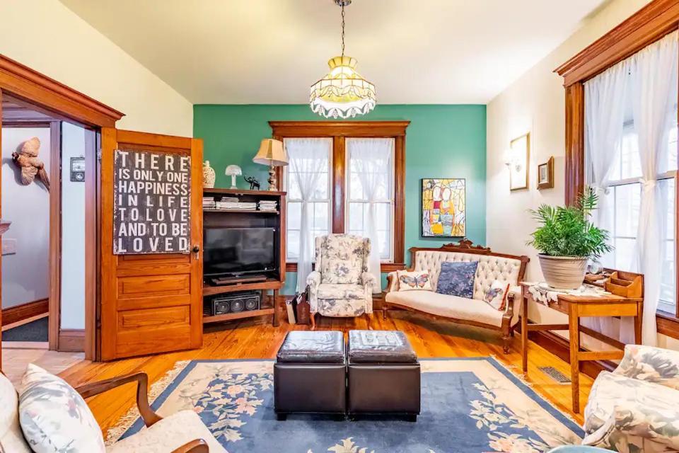 Ye Olde Walkerville Bed & Breakfast Windsor Buitenkant foto