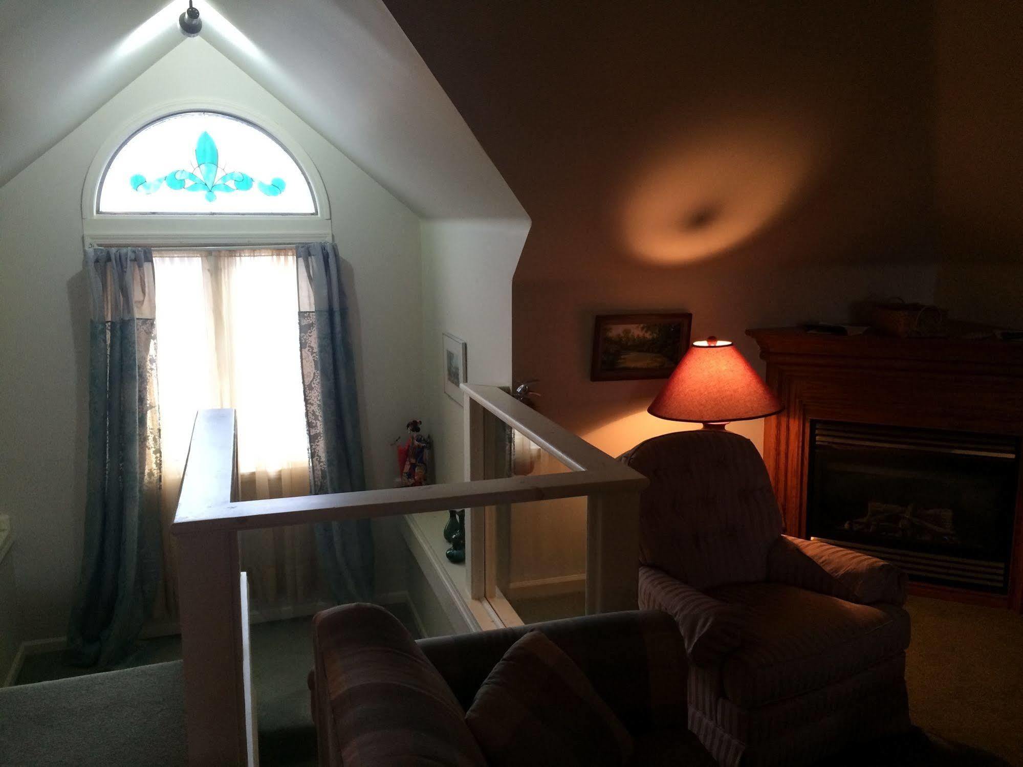 Ye Olde Walkerville Bed & Breakfast Windsor Buitenkant foto